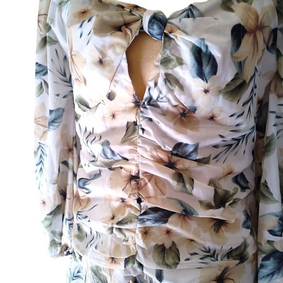 Avantlook Puff Sleeve Pleated Dress Size Large - Picture 10 of 10